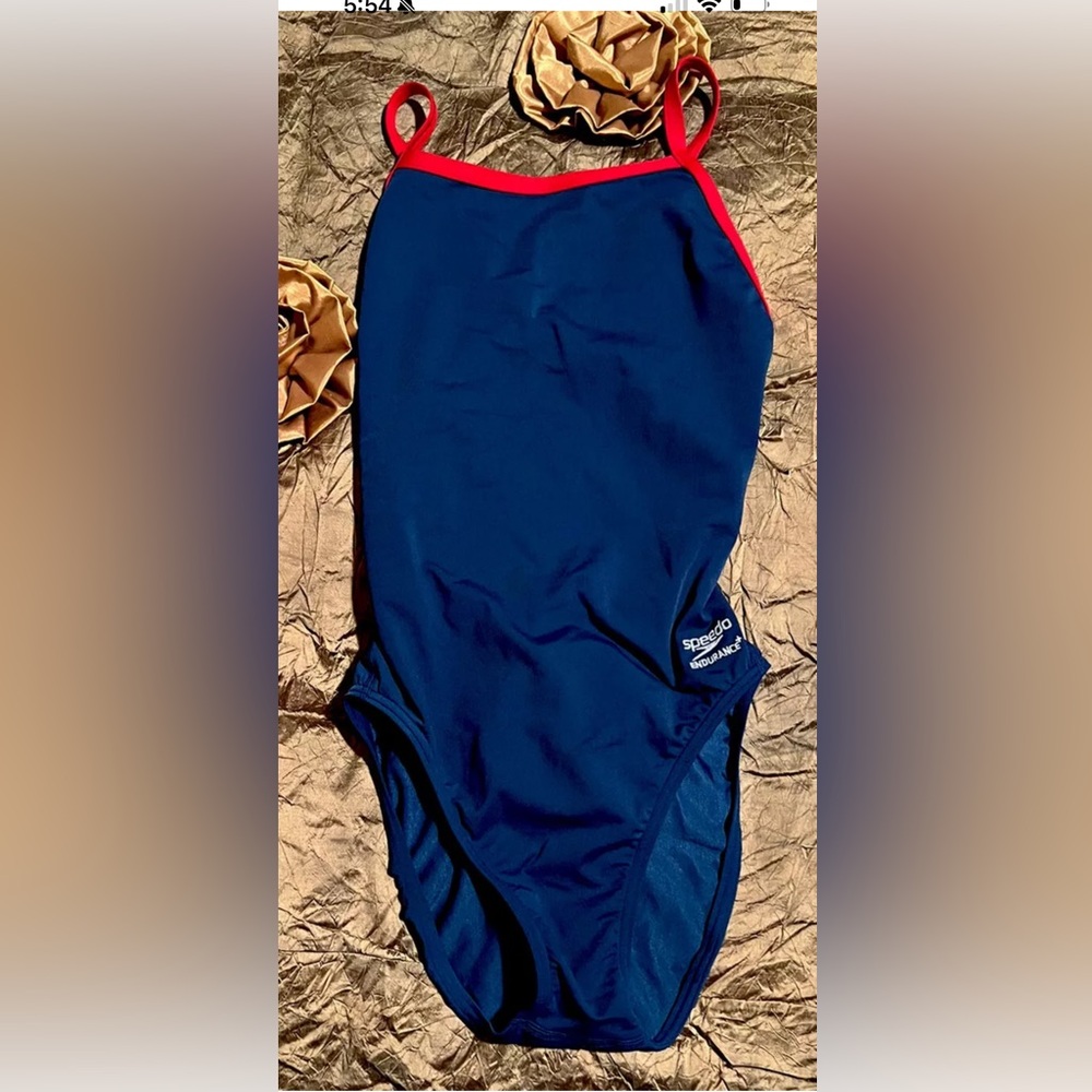 speedo women swim suit Size 10 blue red